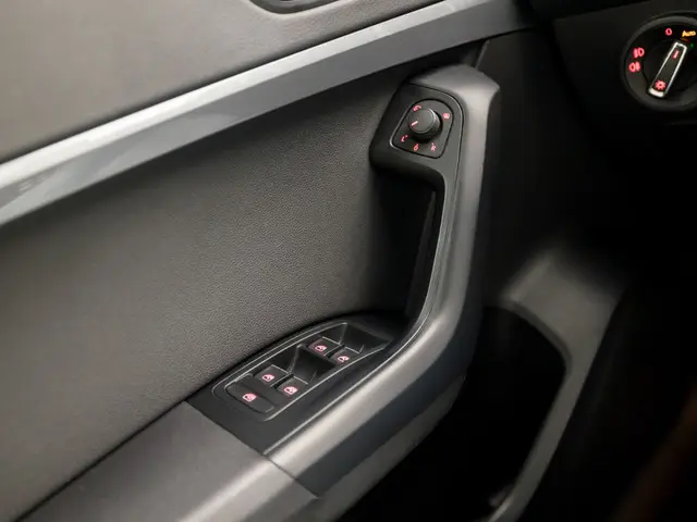 SEAT Ateca 1.0 TSI Sport 2018 Benzine 22