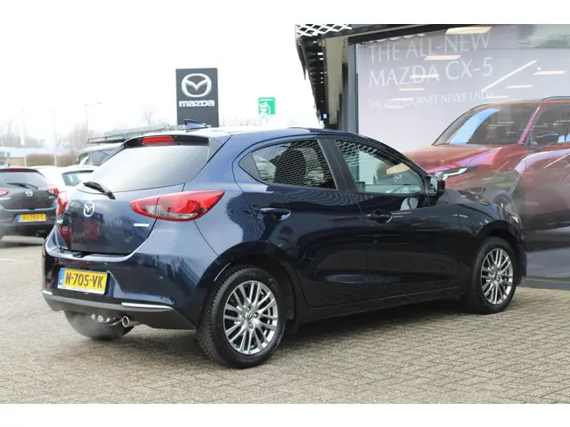 Mazda 2 1.5 Skyactiv-G Luxury 2022 Benzine 6