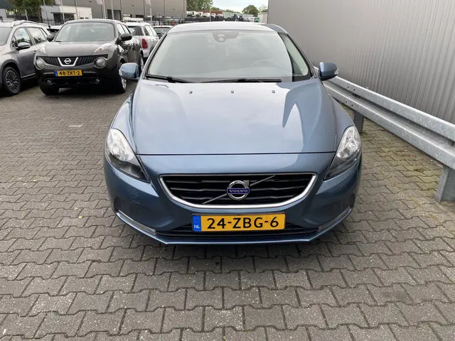 Volvo V40 1.6 T3 Kinetic 2012 Benzine 7