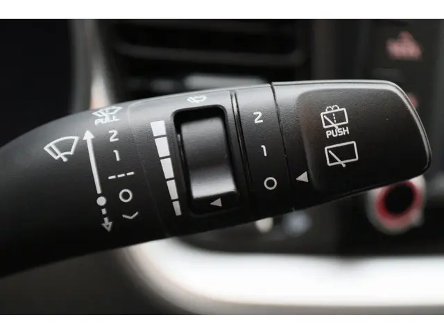 Kia Stonic 1.0 T-GDi DynamicLine 2020 Benzine 31