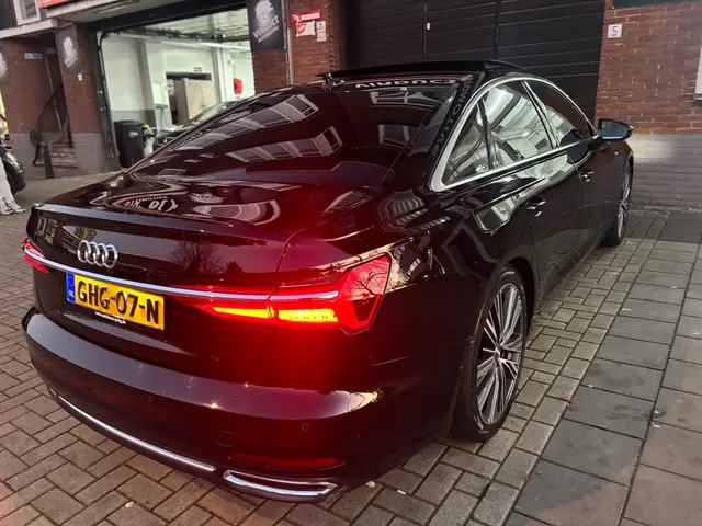 Audi A6 LIMOUSINE 45 TFSI S-LINE PANO 2020 Benzine 16