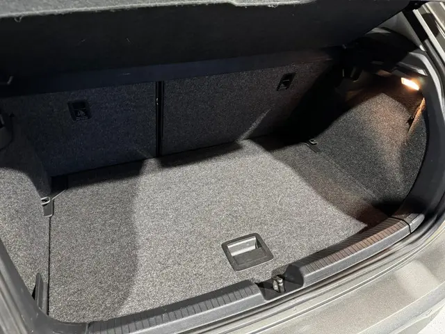 Volkswagen Polo 1.0 TSI Life Business 2019 Benzine 28