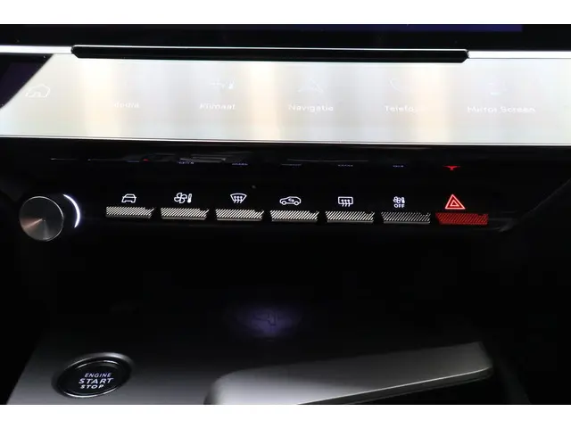 Peugeot 308 SW 1.2T 130pk Automaat Allure 2024 Benzine 27