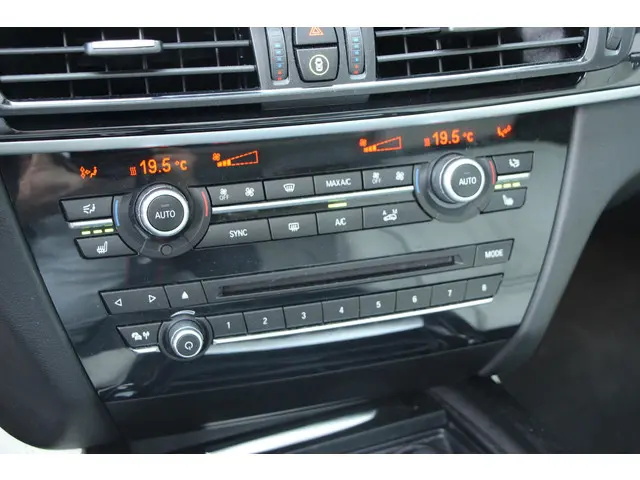 BMW X5 xDrive35i High Executive 2016 Benzine 13