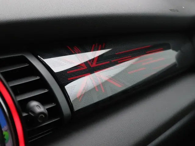 MINI 3-Deurs Cooper 2019 Benzine 18