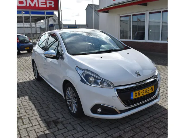 Peugeot 208 1.5 BlueHDi Blue Lease Allure 2019 Diesel 5