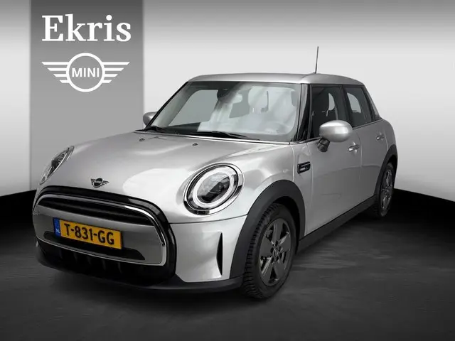 MINI 5-Deurs Cooper 2023 Benzine