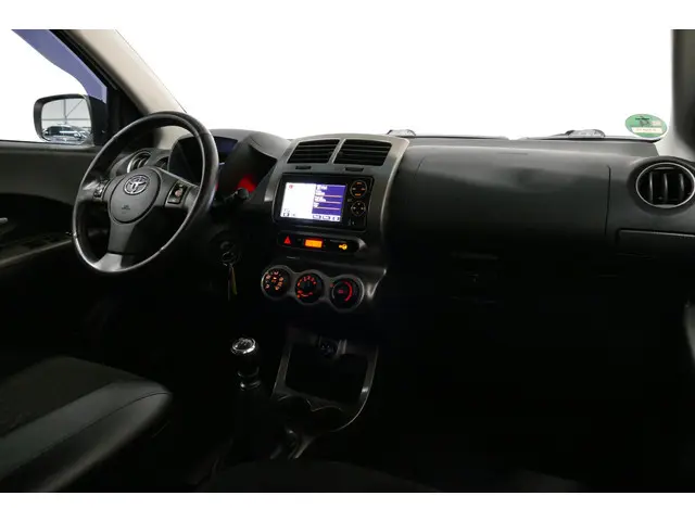 Toyota Urban Cruiser 2