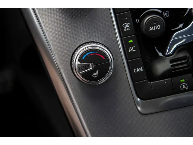 Volvo XC60 2.0 T5 FWD Polar+ 2017 Benzine 26