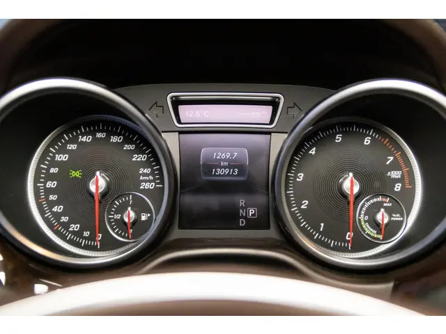 Mercedes-Benz GLE 500 e 4MATIC 2016 Hybride Benzine 23