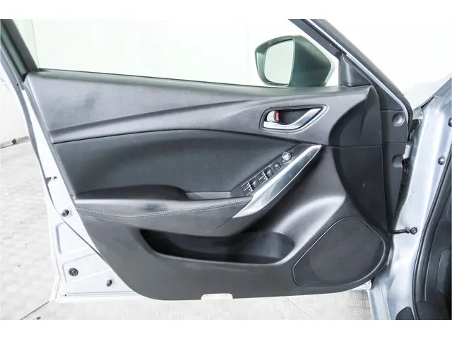 Mazda 6 Sportbreak 2.0 SkyActiv-G 165 TS+ 2016 Benzine 35