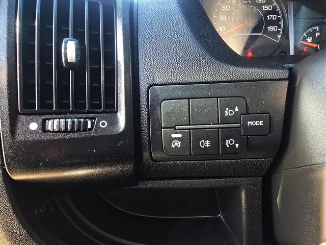 Peugeot Boxer 435 2.2 BlueHDi L4H3 2021 Diesel 21