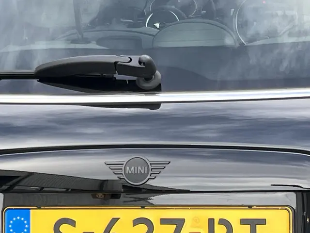 MINI Cooper 1.5 Classic 2023 Benzine 59