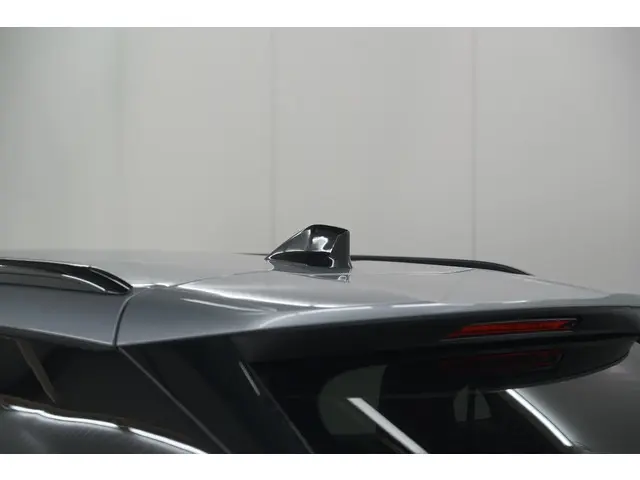 Peugeot 2008 PureTech 100 Allure 2024 Benzine 20