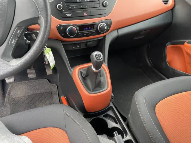 Hyundai i10 1.0i Go! 2014 Benzine 11