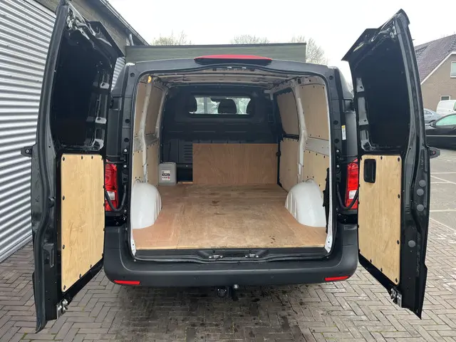 Mercedes-Benz Vito 111 CDI 2018 Diesel 6