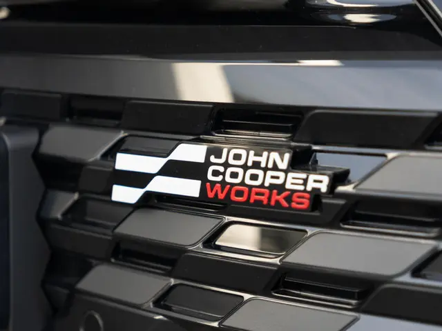 MINI 5-Deurs Cooper C 2025 Benzine 18