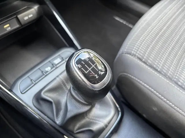 Kia Stonic 1.0 T-GDi MHEV DynamicLine 2021 Benzine 24