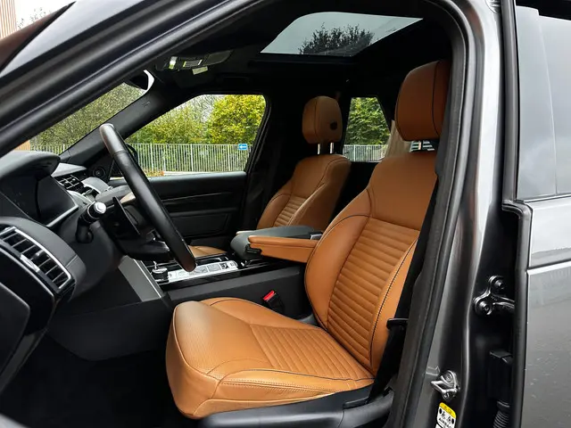 Land Rover Discovery 3.0 Td6 HSE Luxury 2019 Diesel 11