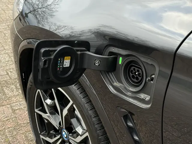 BMW X3 xDrive30e 2022 Hybride Benzine 13