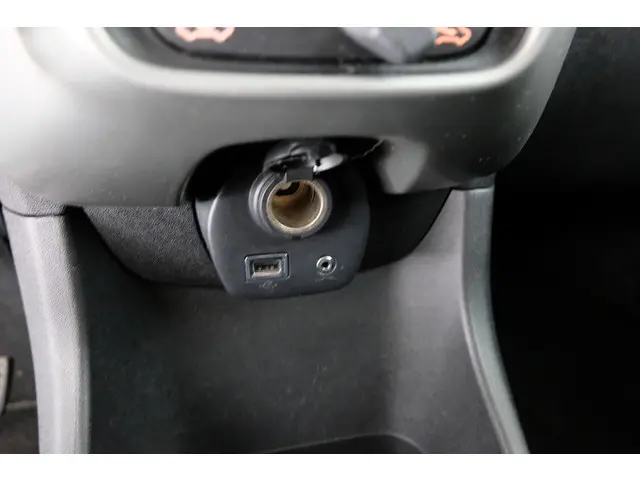 Citroën C1 1.0 e-VTi Style Edition 2015 Benzine 18