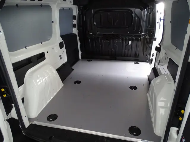 Opel Combo 1.3 CDTi L2H1 Executive, Maxi, 2018 Diesel 9