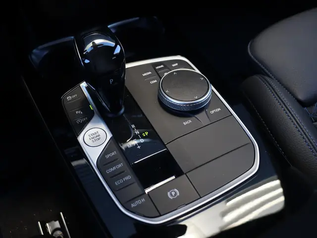 BMW 1 Serie 118i 2022 Benzine 17