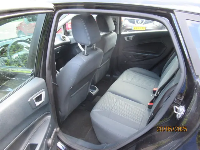 Ford Fiesta 1.25 Titanium 2012 Benzine 3