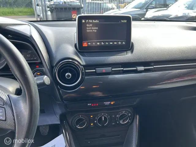 Mazda 2 1.5 Skyactiv-G Intro Edition 2015 Benzine 12