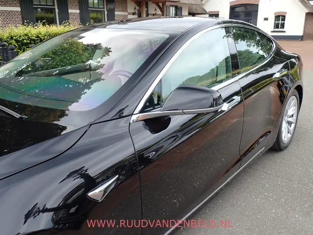 Tesla Model S 75D 2018 Elektrisch 2