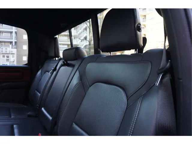 Dodge Ram 1500 5.7 V8 4x4 Rebel Sport 2020 LPG/Gas 23