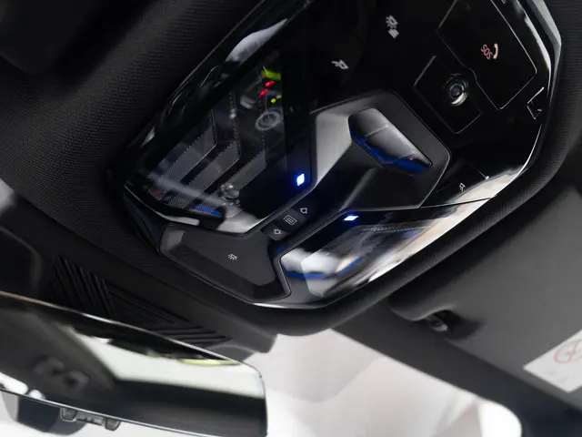 BMW 5 Serie Touring 520i 2025 Benzine 37