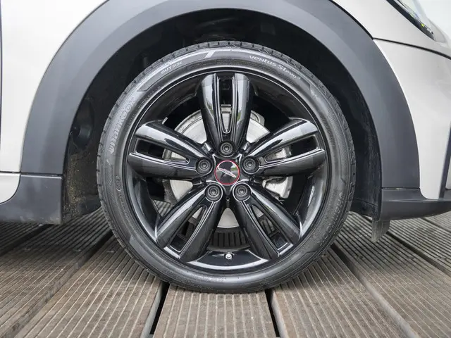 MINI Cooper Cabrio Aut. 2023 Benzine 8