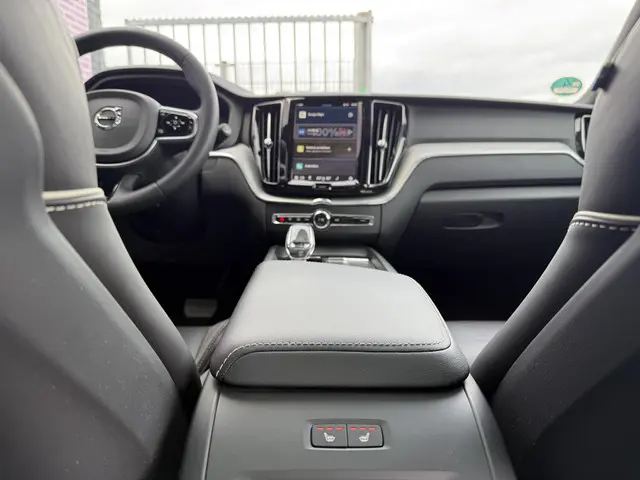 Volvo XC60 B4 D AWD Plus Dark 2023 Diesel 22