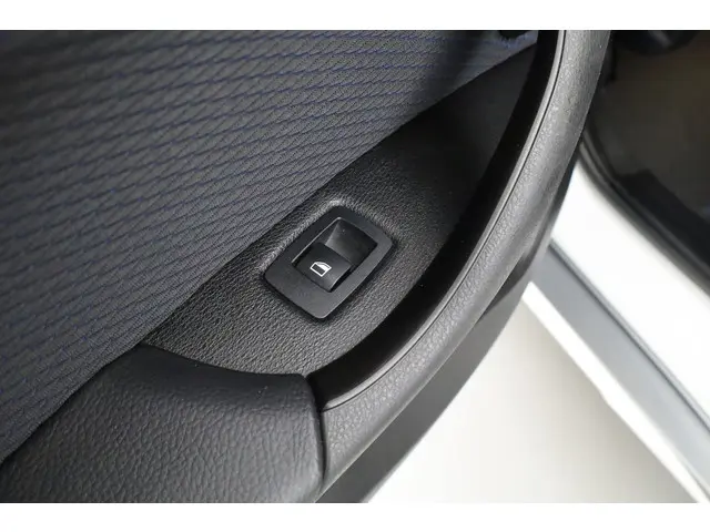 BMW X2 sDrive18i M Sport 2019 Benzine 36