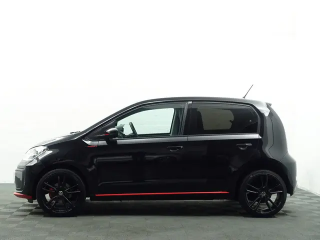 Volkswagen up! 1.0 BMT R Line- 2018 Benzine 32