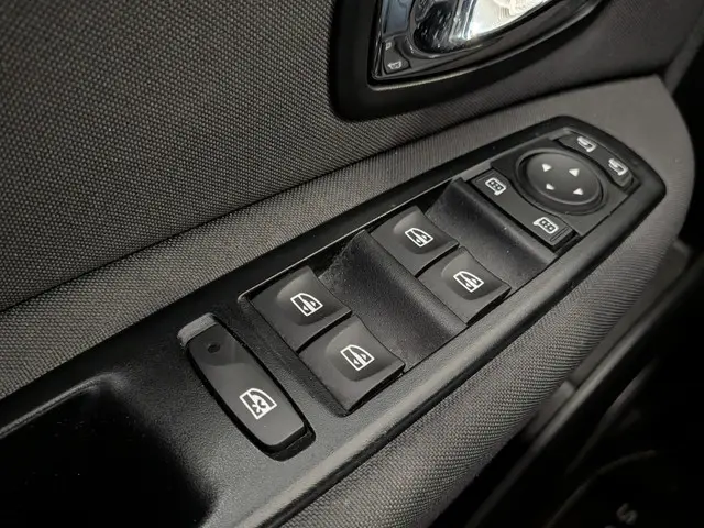 Renault Grand Scénic 1.2 TCe Bose 2013 Benzine 11