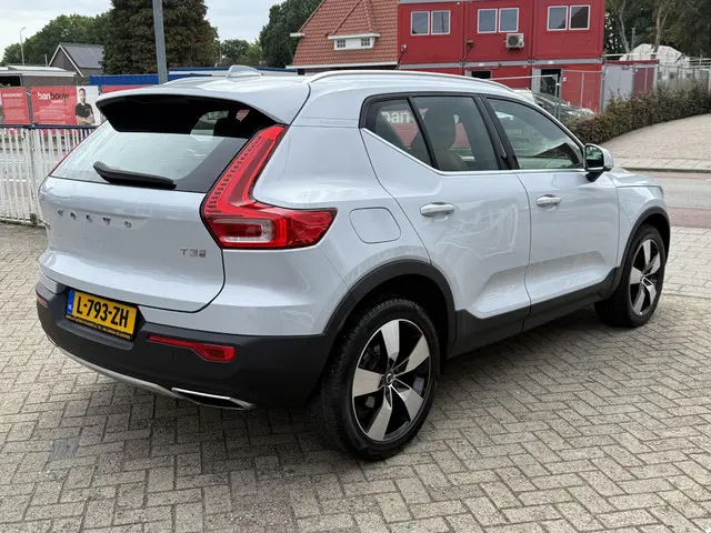 Volvo XC40 1.5 T3 163 pk Geartronic 2019 Benzine 6