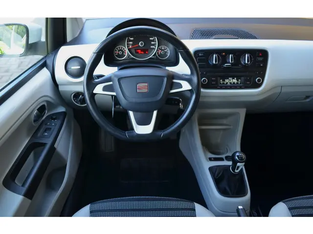 SEAT Mii 1.0 Chill Out / LM velgen / NL auto 2013 Benzine 8