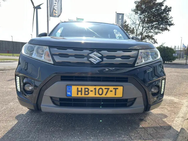 Suzuki Vitara 1.6 Exclusive Automaat 2015 Benzine 35