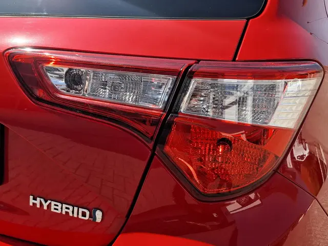 Toyota Yaris 1.5 Hybrid Active 2019 Hybride Benzine 10