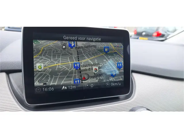 Mercedes-Benz B-Klasse 180 Ambition 2016 Benzine 17