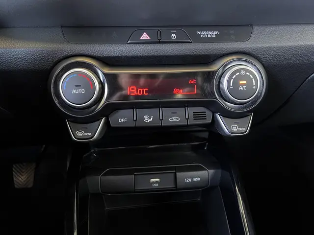 Kia Stonic 1.0 T-GDi DynamicPlusLine 2022 Benzine 19