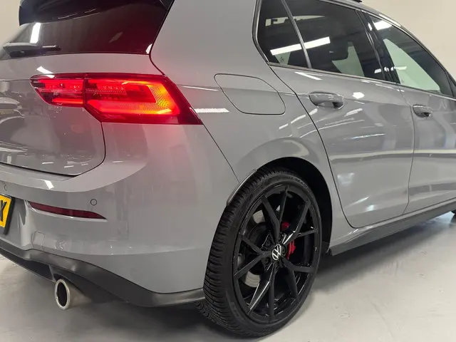 Volkswagen Golf 2.0 TSI GTI 2021 Benzine 8