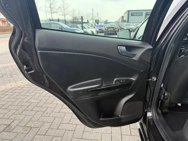 Alfa Romeo Giulietta 1.4 T Distinctive 2013 Benzine 16