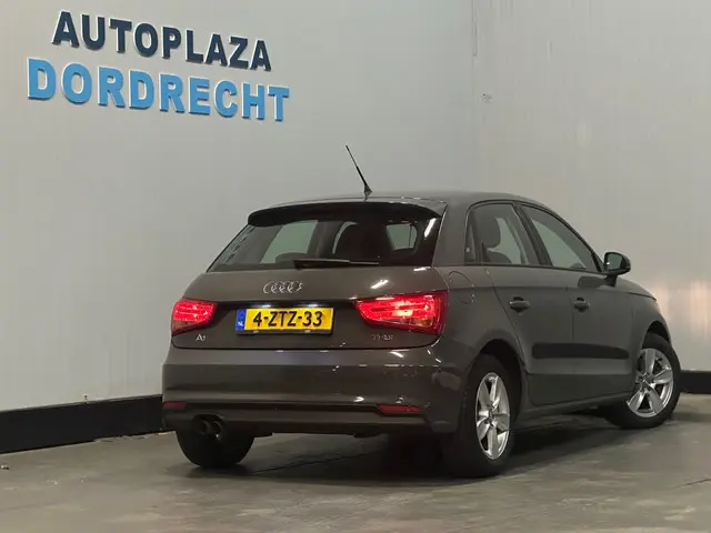 Audi A1 Sportback 1.4 TFSI Pro Line PDC/NAVI 2015 Benzine 7