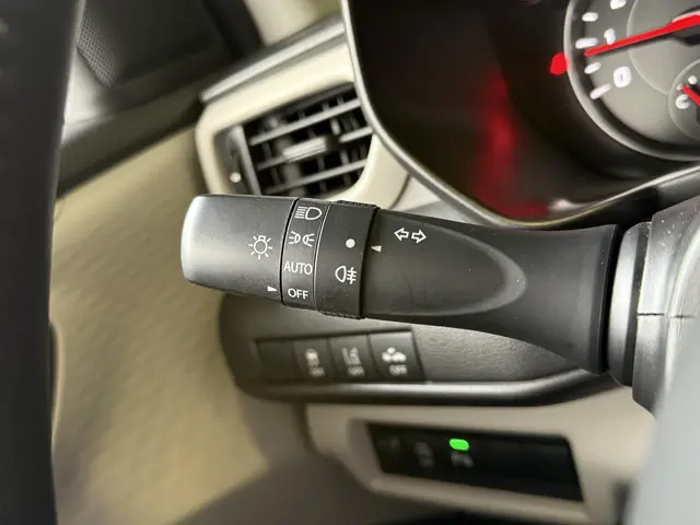 Suzuki Swift 1.2 Select Smart Hybrid 2024 Benzine 32