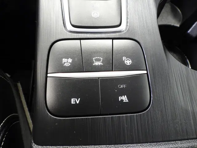 Ford Kuga 2.5 PHEV Plug-In Vignale 2021 Hybride Benzine 25