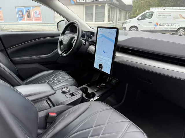 Ford Mustang Mach-E Aut. 75kWh 2021 Elektrisch 12