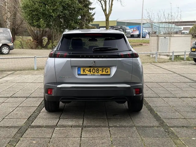 Peugeot e-2008 Aut. EV Allure 50kWh 2020 Elektrisch 5